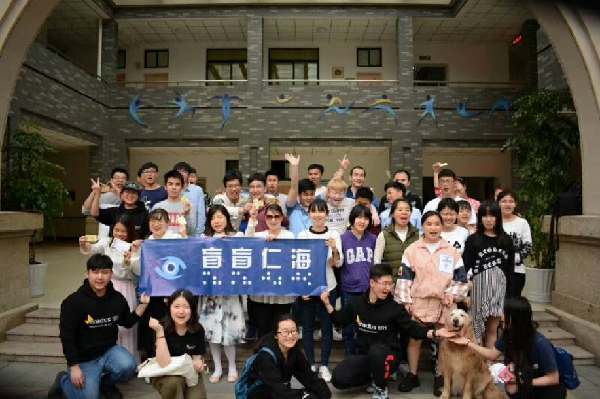 1527734513851863.jpg 1122690571_15238761998271n.jpg